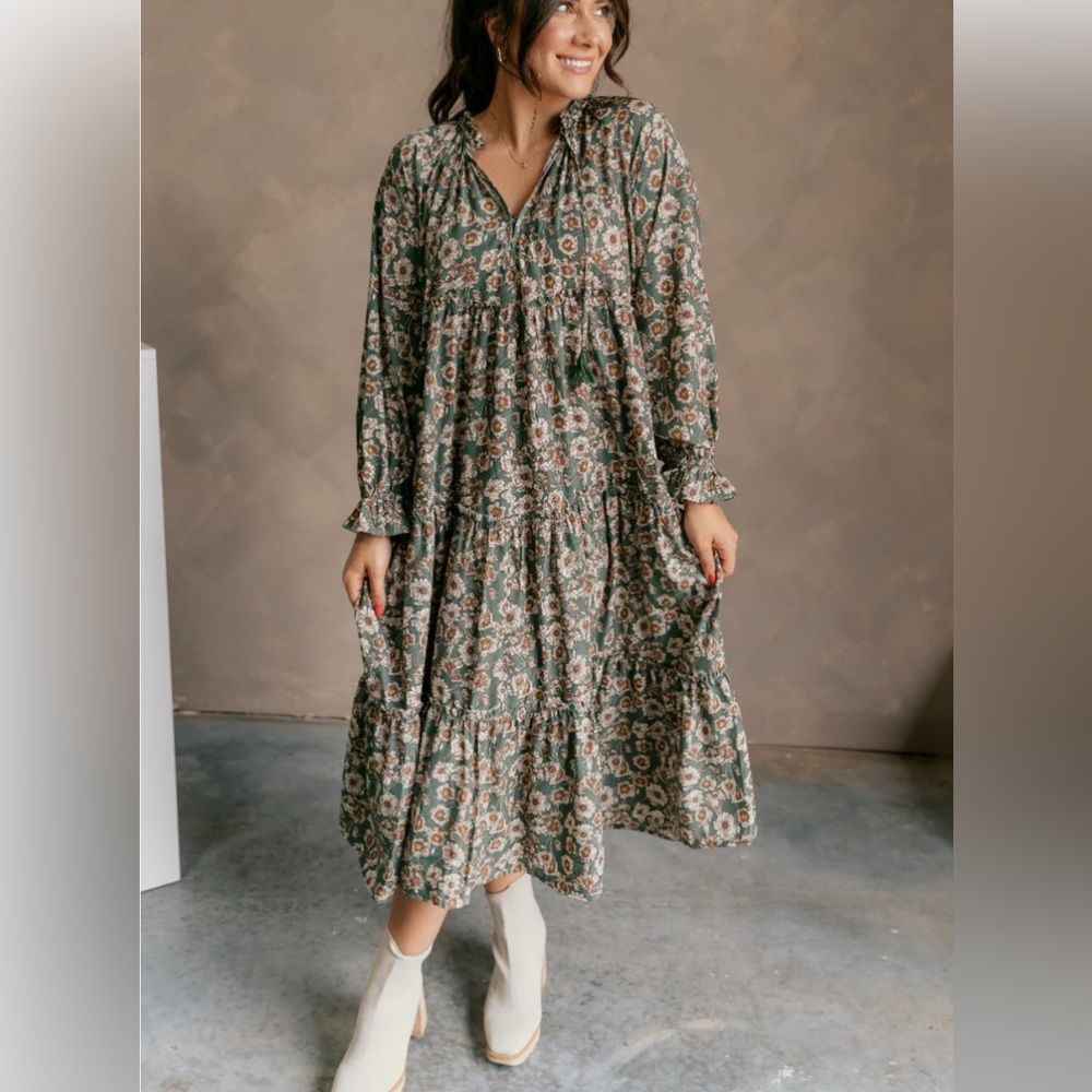 Carly Jean Los Angeles Floral Long Sleeve Dress - Green and Cream